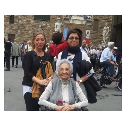 2013 - At Piazza della Signoria Florence, my late mother Elena surrounded by Margarita and sister Cybéle (Sibel).
